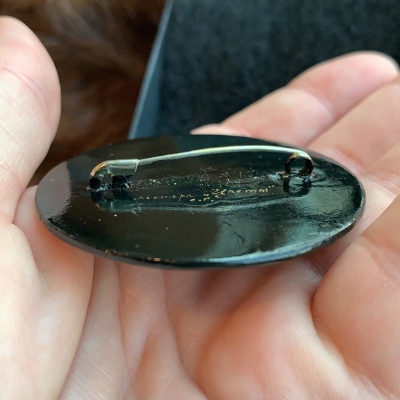 Vintage Signed Marked Round Hand-painted Black Gold Floral Russian Brooch Pin - Picture 3 of 4